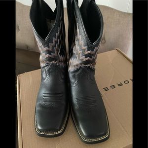Boys Ariat boots
